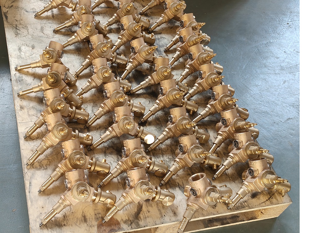 Batch of assembled bronze valve bodies