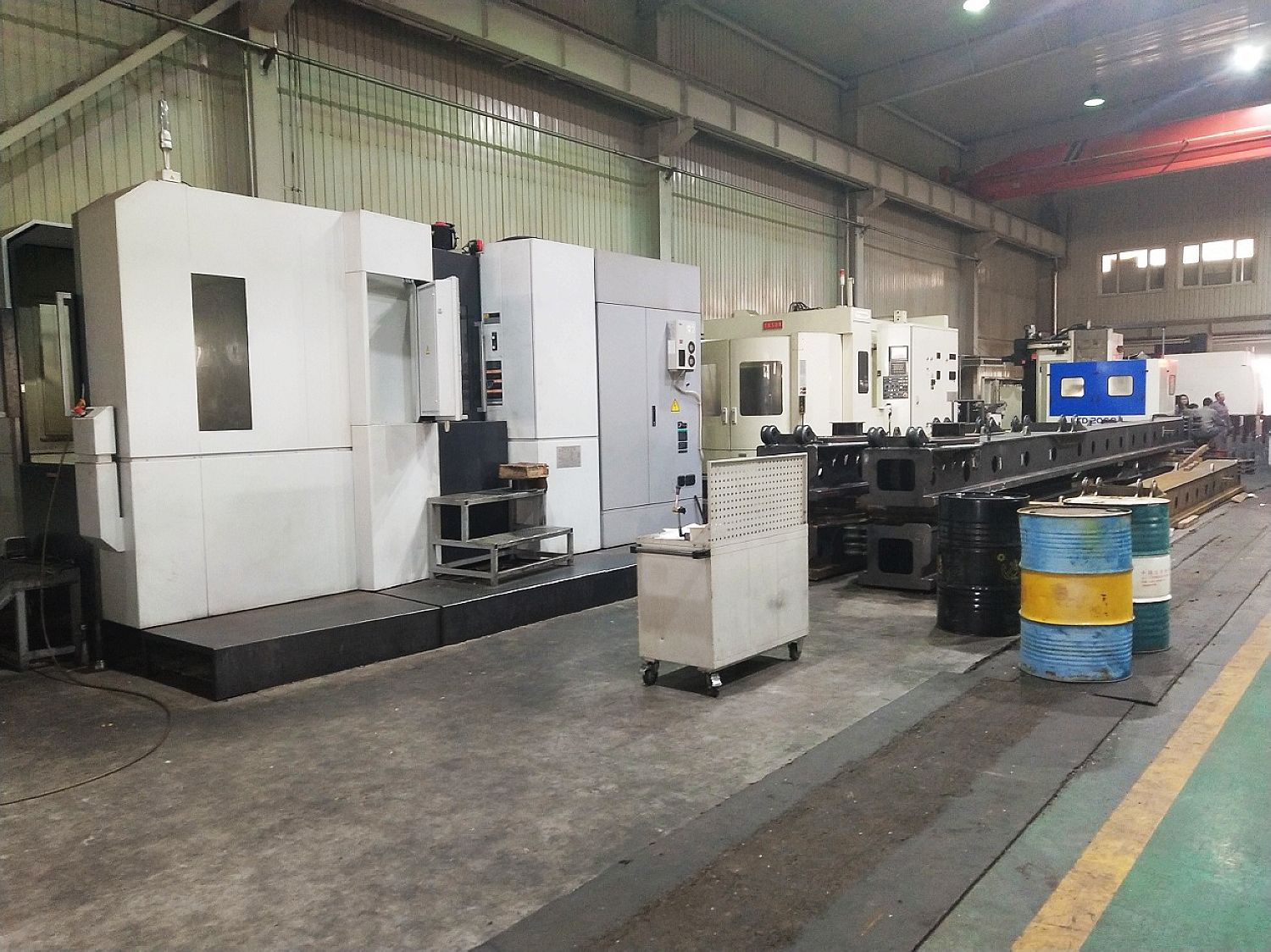 Large CNC gantry milling machine in workshop