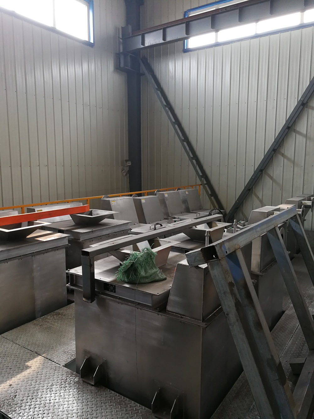 Industrial automatic batching system for production control